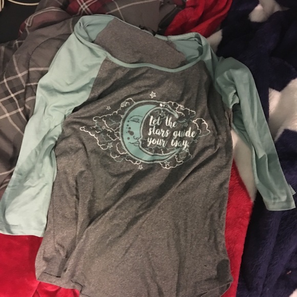 Shirt - Picture 2 of 6